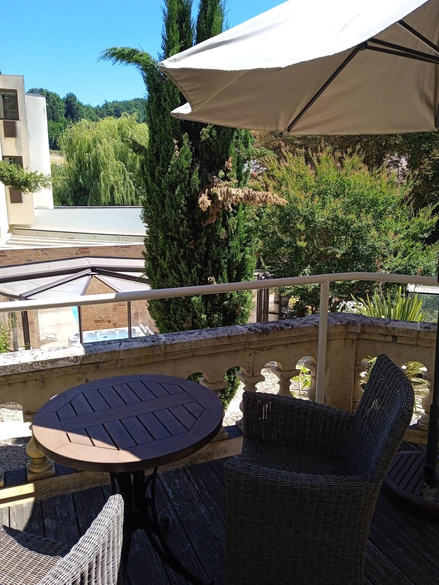 Clos La Boetie & Spa ซาร์ลา-ลา-กาเนดา ภายนอก รูปภาพ
